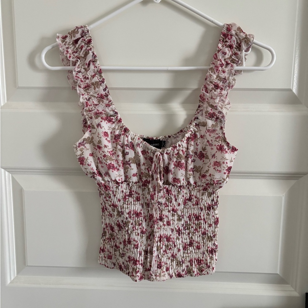 PrettyLittleThing Floral too size 4
